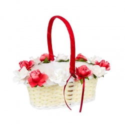 Cesta, pétalos o anillos de boda