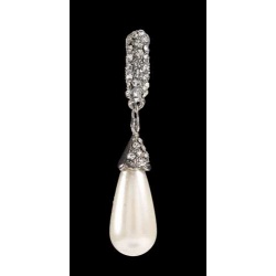 PENDIENTES PLATEADOS ZIRCONITAS BLANCAS Y PERLA,  2 cm.