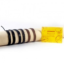 Pulseras artesanas surtidas de piel hechas en Ubrique