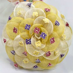 Ramo Sinamay Amarillo (alfileres no incluidos)