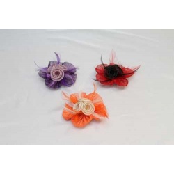 Tocado Bicolor Flor Sinamay y  plumas 3 colores