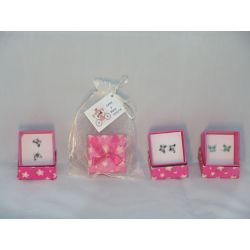 Pendientes con caja en bolsa con tarjeta personalizada