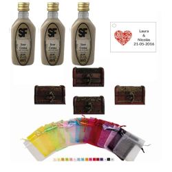 Licor Crema en baúl de madera, bolsa de organza y tarjeta