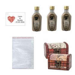 Licor Crema en baúl de madera, bolsa de celofan y tarjeta