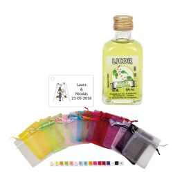 Detalle boda licor finas hierbas decorado