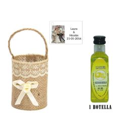 Licor Limoncielo en cesta de mimbre y tarjeta