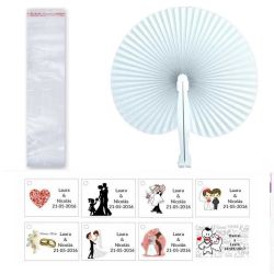 Abanico Pai pai blanco con bolsa de celofán y tarjeta
