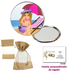 Espejo de Chapa con chica en la Playa, con bolsa de saco marrón y tull, y tarjeta personalizada