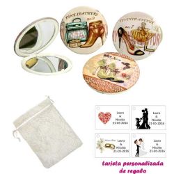 Espejos vintage con zapatos de tacón y bonitos dibujos, con bolsa blanca de organza, y tarjeta personalizada