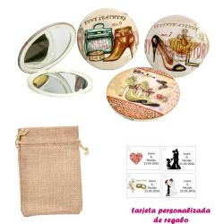Espejos vintage con zapatos de tacón y bonitos dibujos, con bolsa de saco marrón y tarjeta personalizada