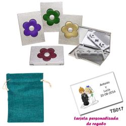 Espejo plateado con una flor grande, y con un peine en el interior, con bolsa de saco azul y tarjeta personalizada