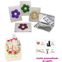Espejo plateado con una flor grande, y con un peine en el interior, con caja de flores, y tarjeta personalizada