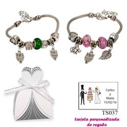 Pulsera con abalorios en colores surtidos (verde o rosa) y colgantes de búhos y elefantes