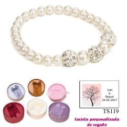 Pulsera de perlas blancas nacarada con 3 piedras con brillantes