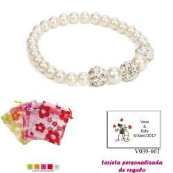Pulsera de perlas blancas nacarada con 3 piedras con brillantes