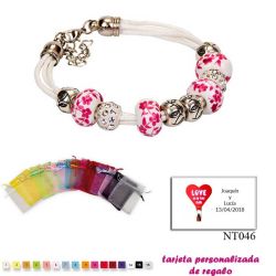 Pulsera de cuerdas con abalorios en fucsia, plata y brillantes