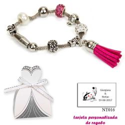 Pulsera de abalorios con detalles en fucsia y borla colgante