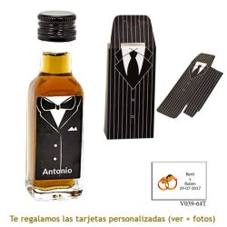 Licor de café 20 ml con etiqueta de novio y una original caja a juego