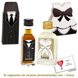 Licor de crema para ella y licor de café para él, con cajas de novio y novia a juego