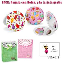 Espejo con bonitos dibujos surtidos de pasteles y helados