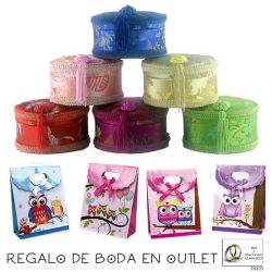 Pack de cajita tipo joyero forrada de raso, bolsa y tarjeta